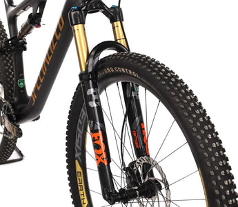 Cómo mejorar el rendimiento de tu bicicleta reduciendo el peso en las ruedas