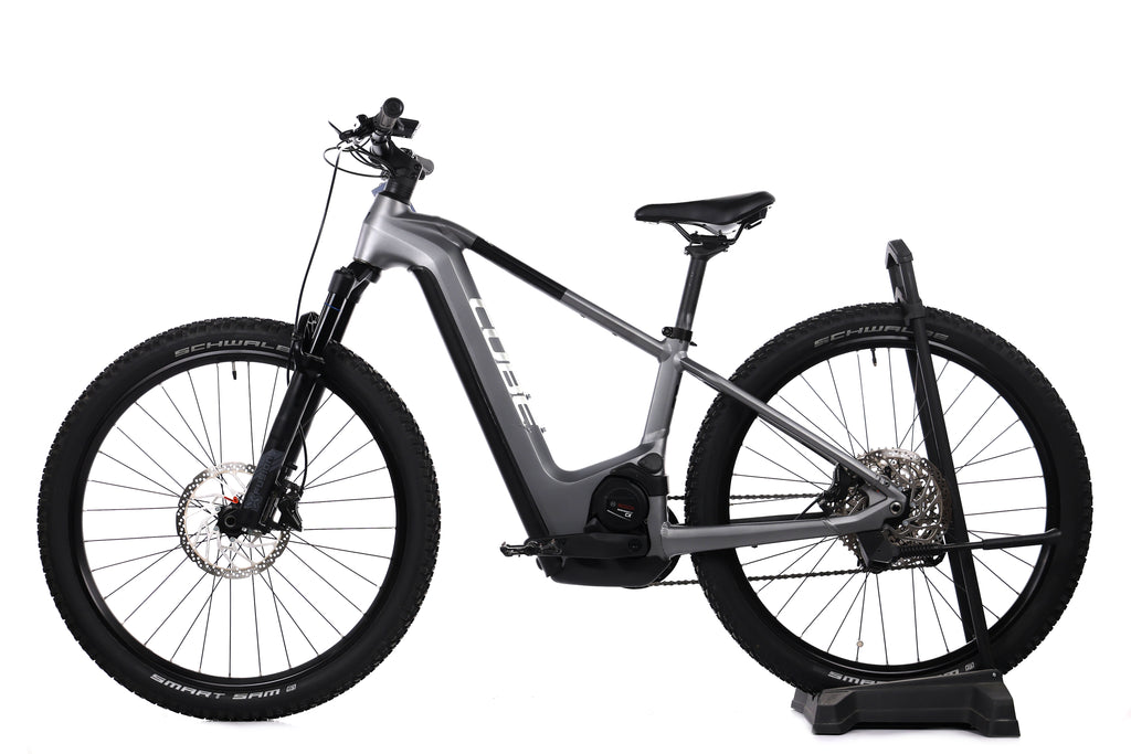 Cube Reaction Hybrid Race 750